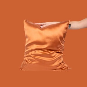 Alternative view of Silkkinen Tyynynpäällinen Terrakotta